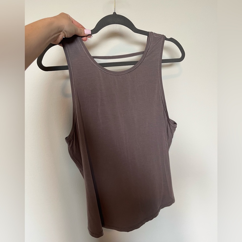 Lululemon tank top